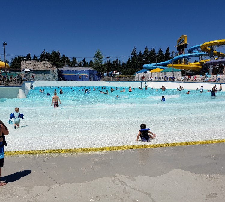 Wild Waves Theme and Water Park (Federal&nbspWay,&nbspWA)